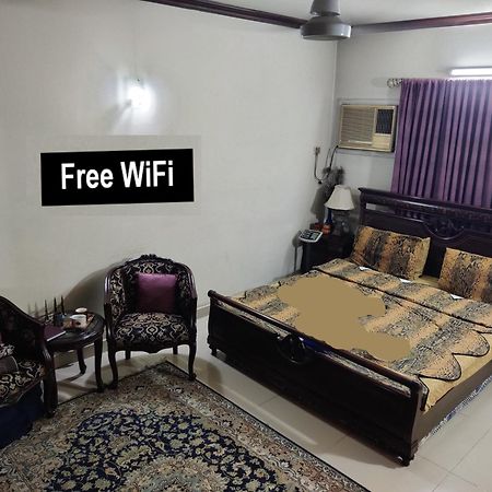 The Den Hotel Islamabad Ngoại thất bức ảnh